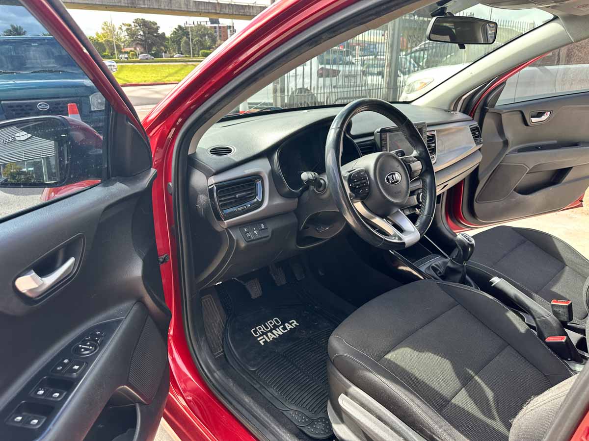KIA RIO 4 EX PLUS MT EXTRA FULL SEDAN 4PTS 2019