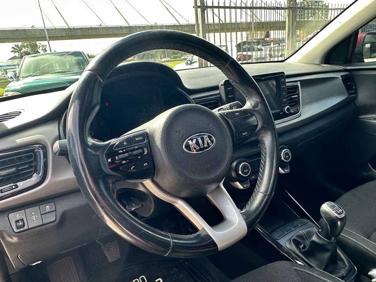 KIA RIO 4 EX PLUS MT EXTRA FULL SEDAN 4PTS 2019