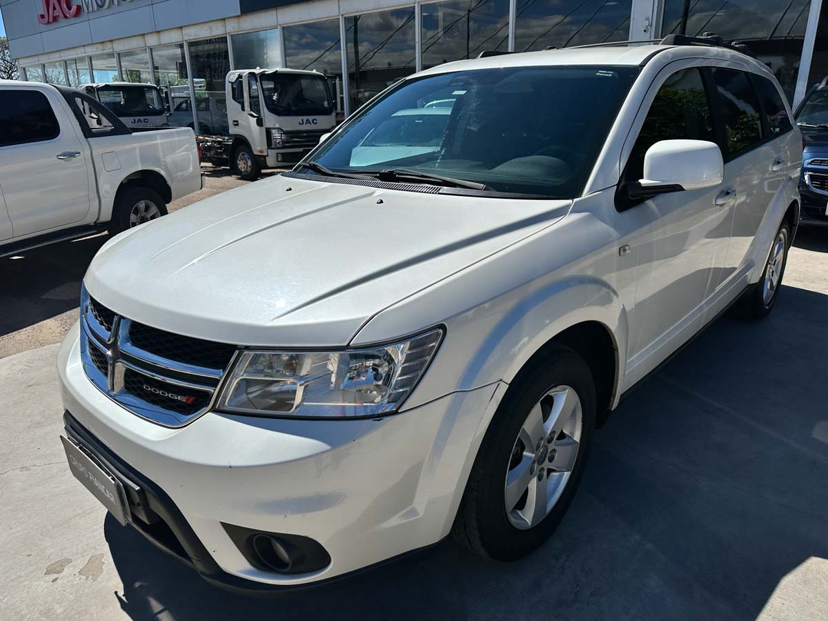 DODGE JOURNEY SE 2.4 AT 7PLAZAS 2015