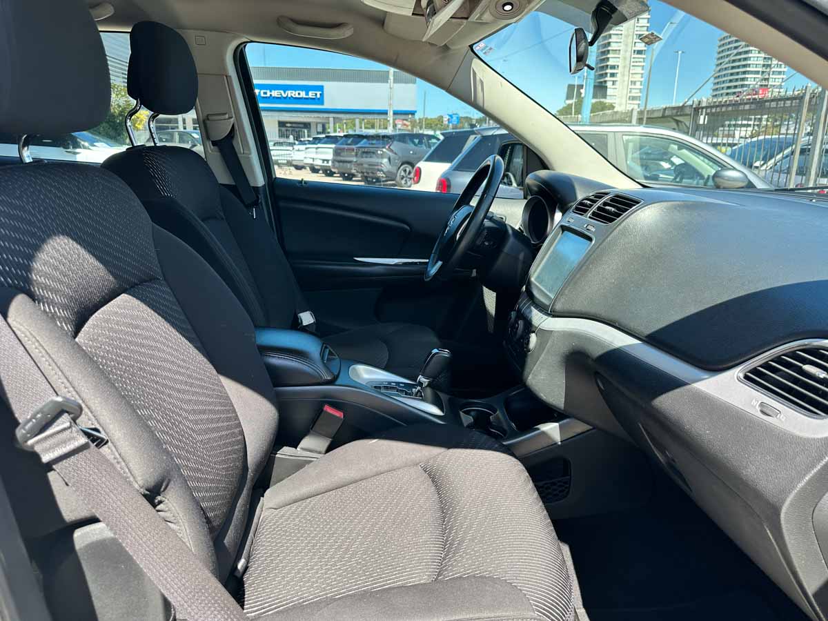 DODGE JOURNEY SE 2.4 AT 7PLAZAS 2015