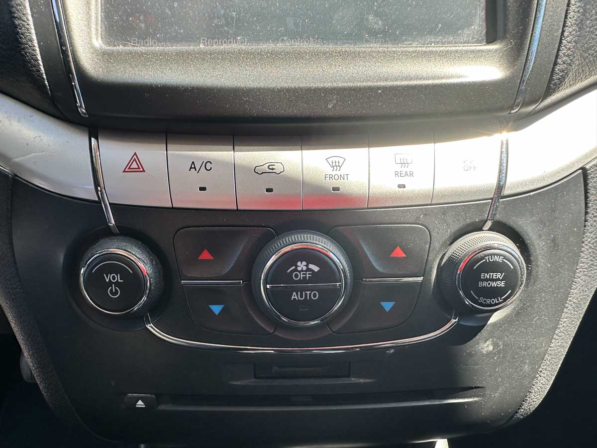 DODGE JOURNEY SE 2.4 AT 7PLAZAS 2015