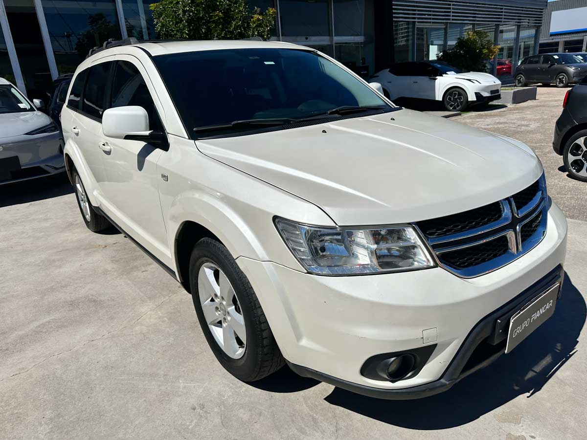DODGE JOURNEY SE 2.4 AT 7PLAZAS 2015