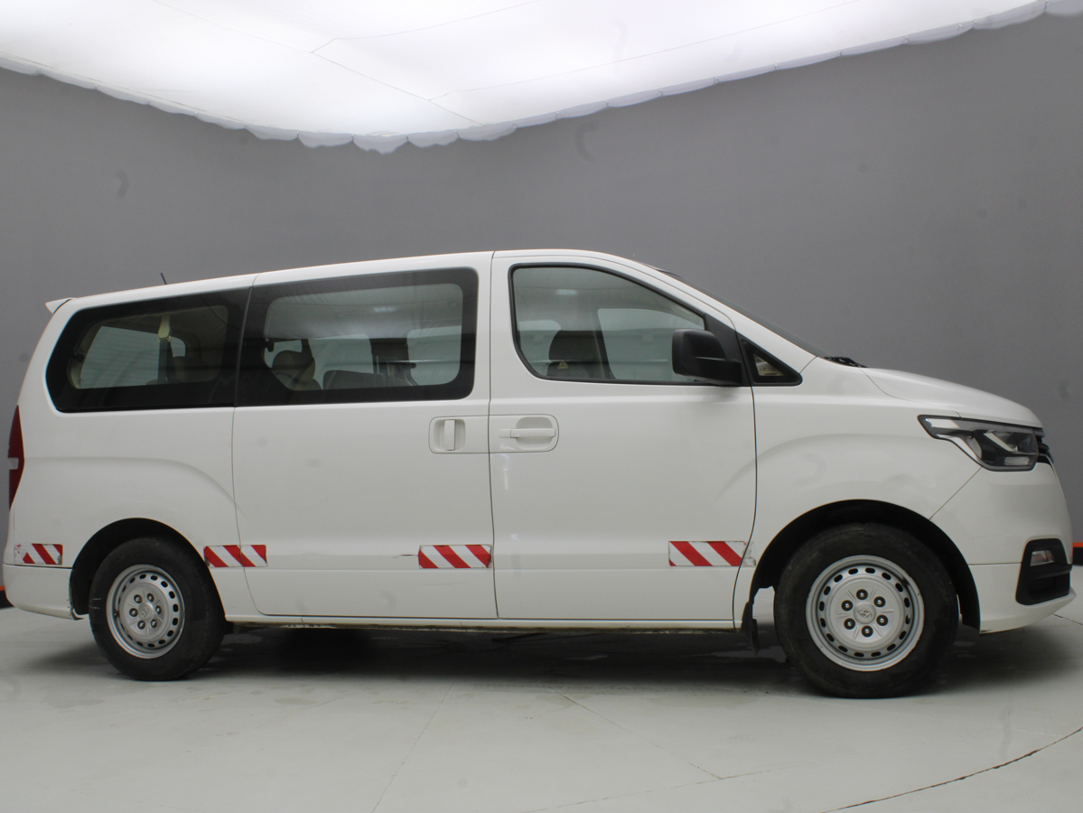 HYUNDAI H1 MINIBUS 2020