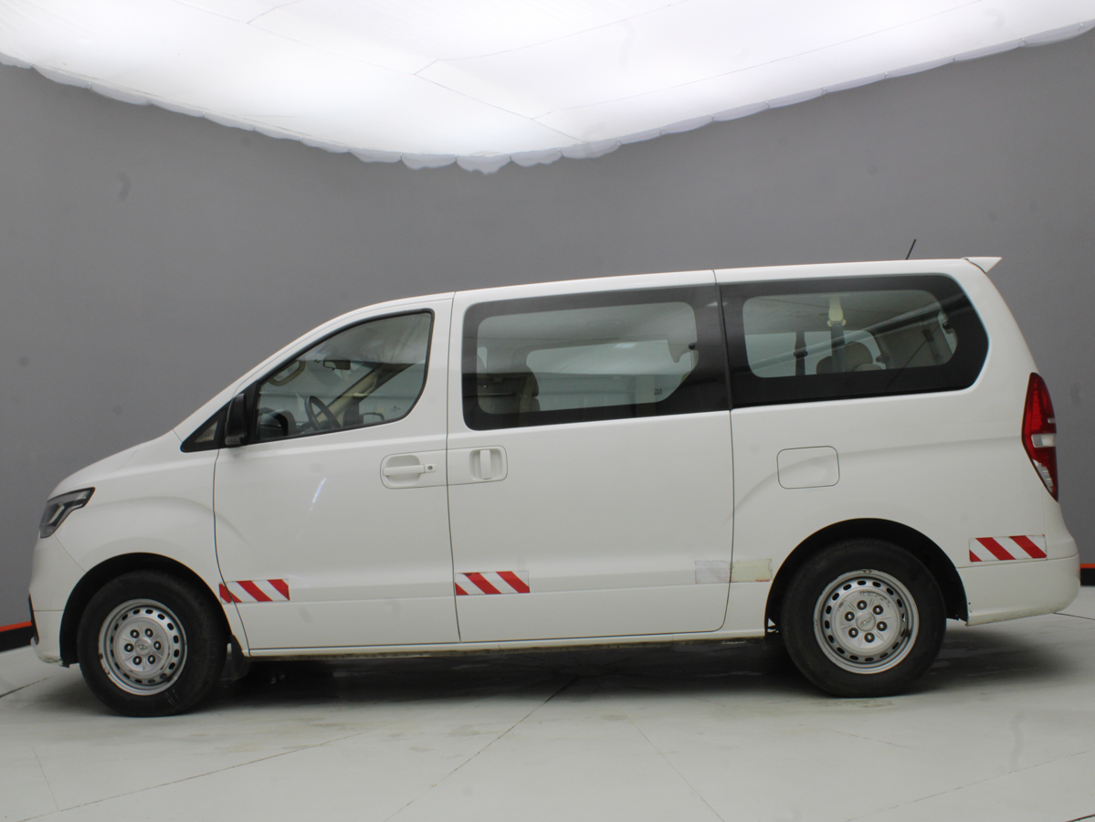 HYUNDAI H1 MINIBUS 2020