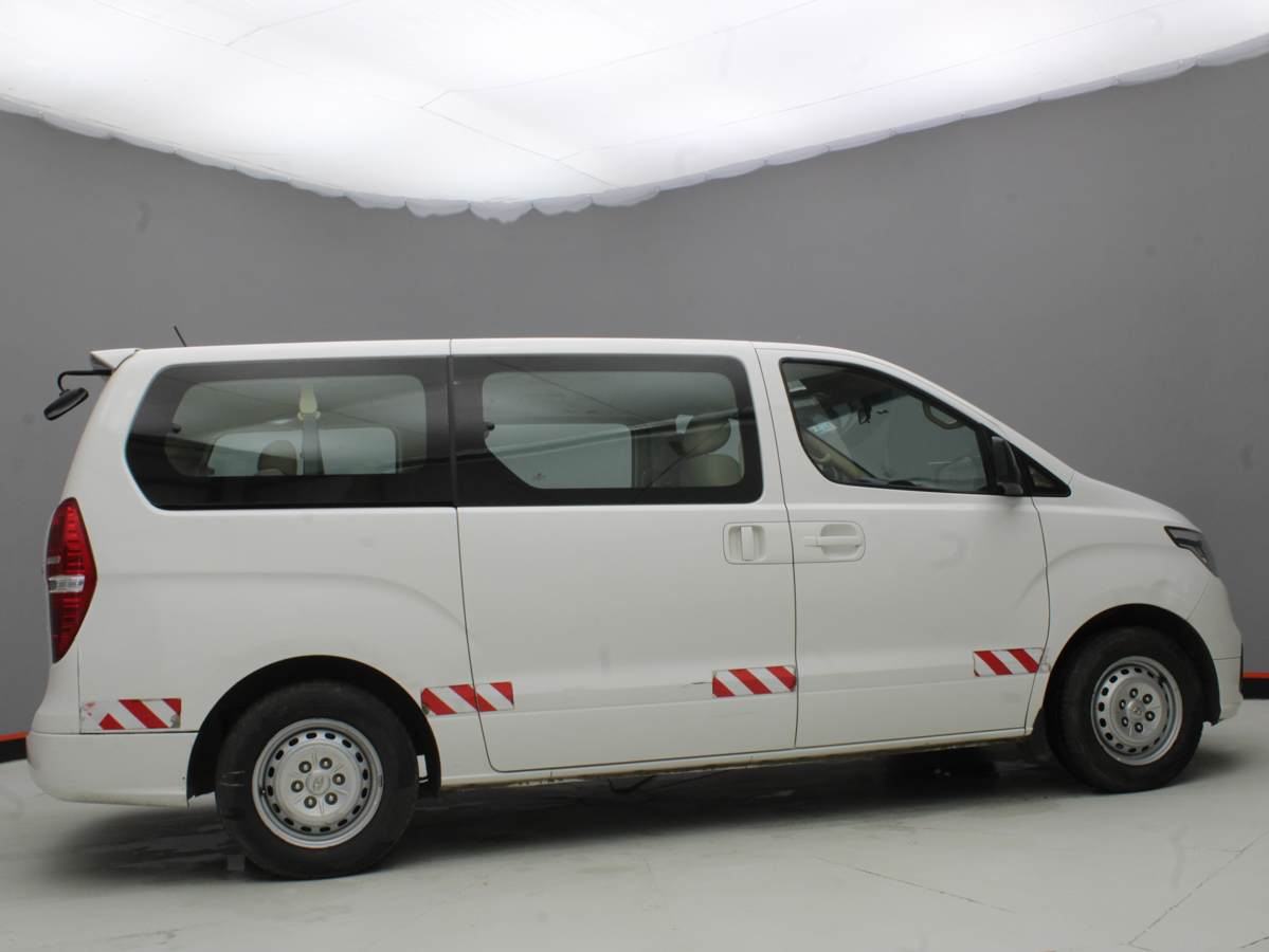 HYUNDAI H1 MINIBUS 2020