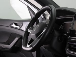 VOLKSWAGEN T- CROSS HIGHLINE 1.0 TSI TURBO AT 2025