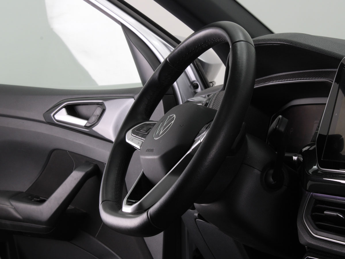 VOLKSWAGEN T- CROSS HIGHLINE 1.0 TSI TURBO AT 2025