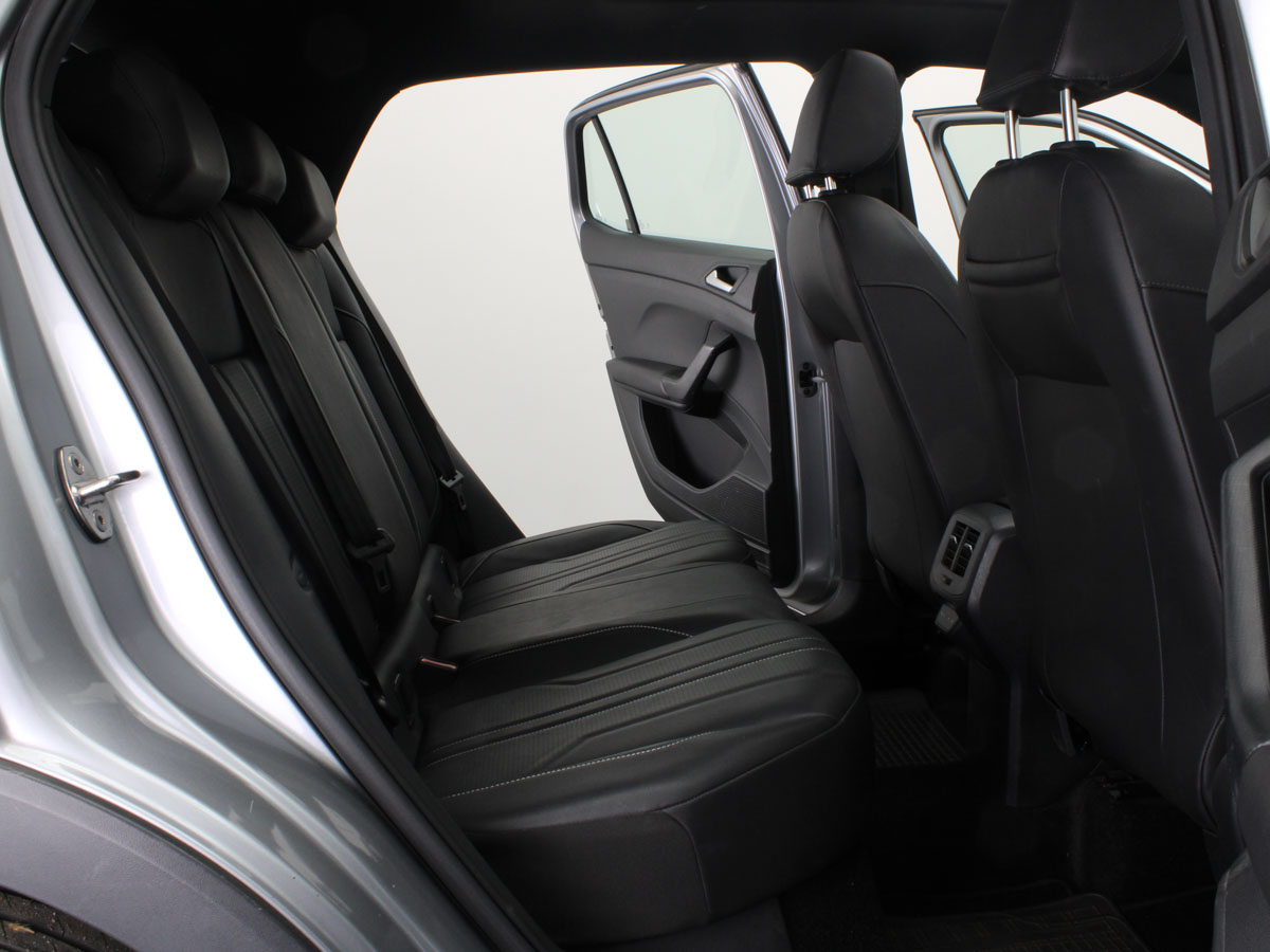 VOLKSWAGEN T- CROSS HIGHLINE 1.0 TSI TURBO AT 2025
