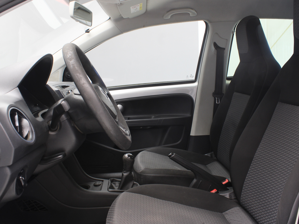 VOLKSWAGEN UP 2018