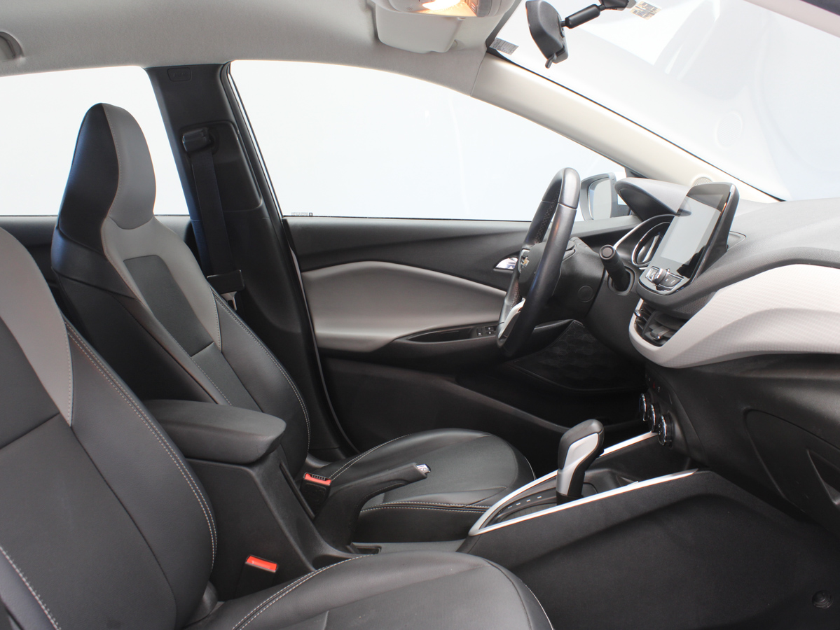 CHEVROLET ONIX PREMIER AT 2023