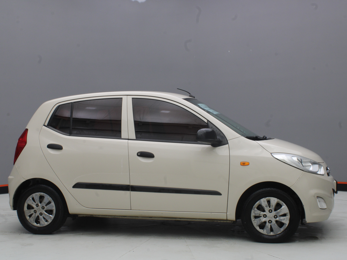 HYUNDAI I10 GL 2015
