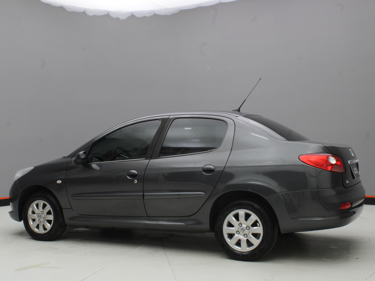 PEUGEOT 207 2012