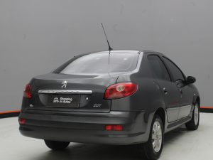 PEUGEOT 207 2012