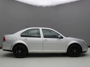 VOLKSWAGEN BORA 2010