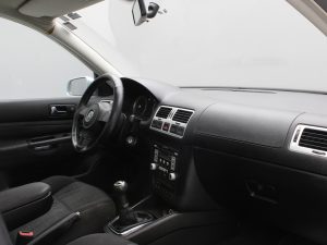 VOLKSWAGEN BORA 2010