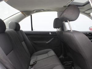 VOLKSWAGEN BORA 2010