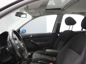 VOLKSWAGEN BORA 2010