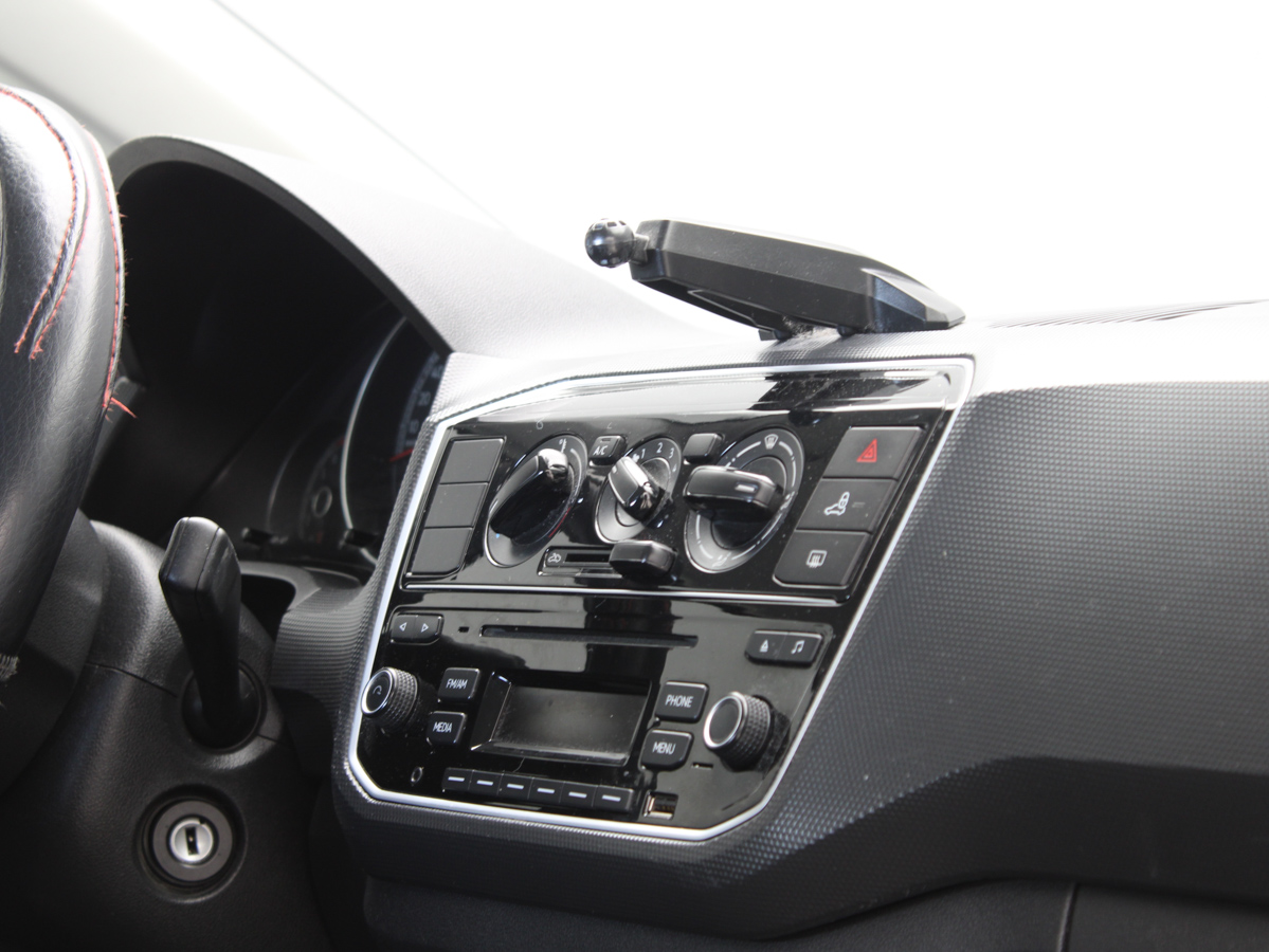 VOLKSWAGEN UP 2020