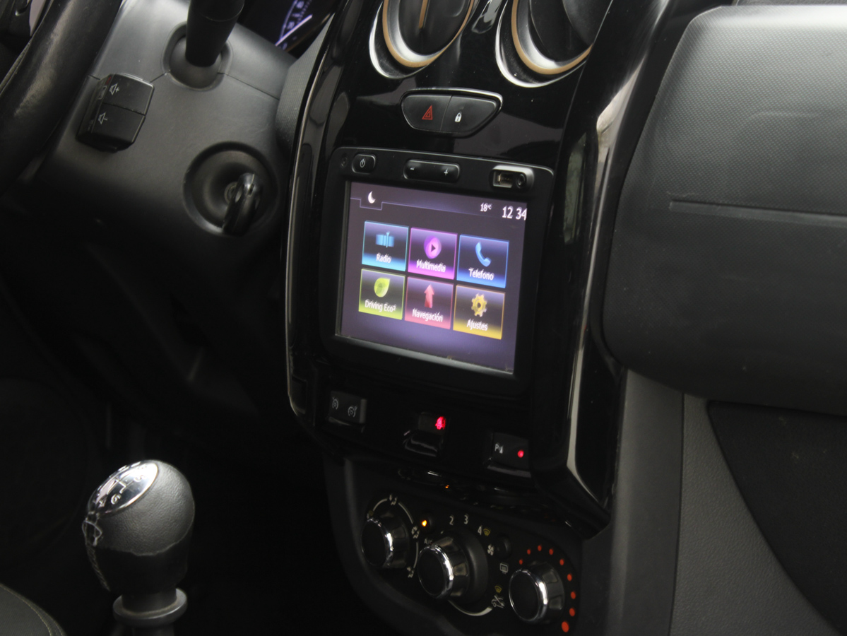 RENAULT DUSTER 2017