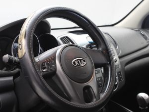 KIA CERATO 2011