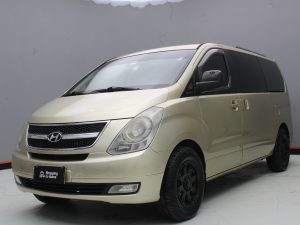 HYUNDAI H1 MINIBUS 2012