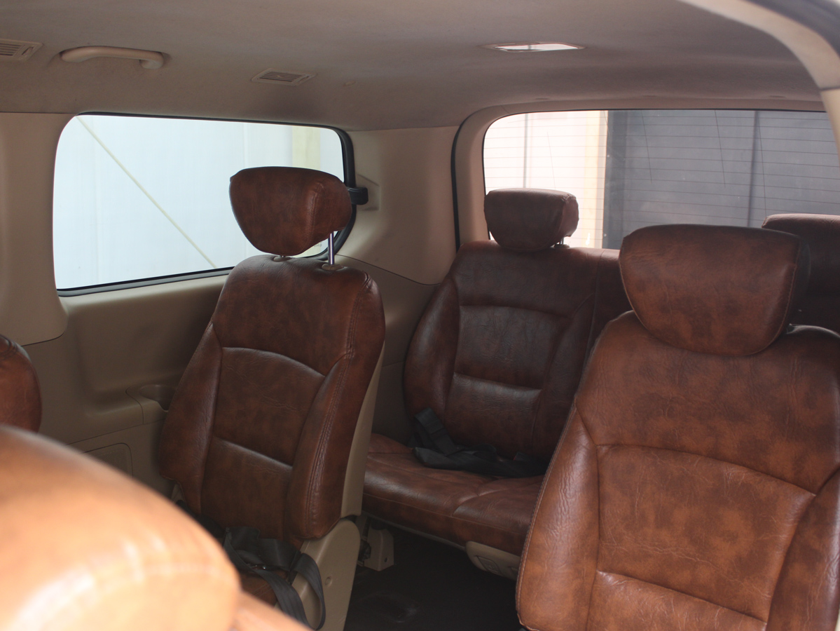 HYUNDAI H1 MINIBUS 2012