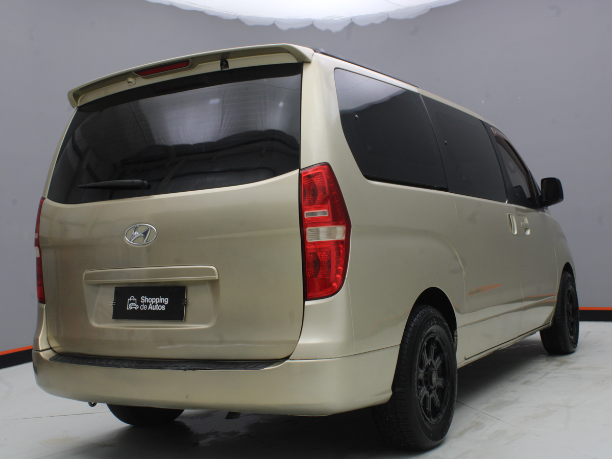HYUNDAI H1 MINIBUS 2012