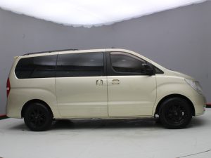 HYUNDAI H1 MINIBUS 2012