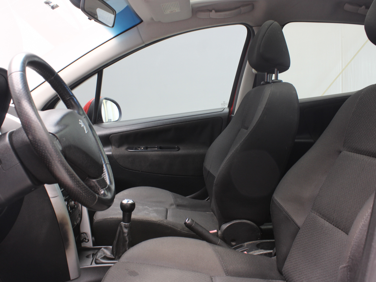 PEUGEOT 207 ACTIVE 2011