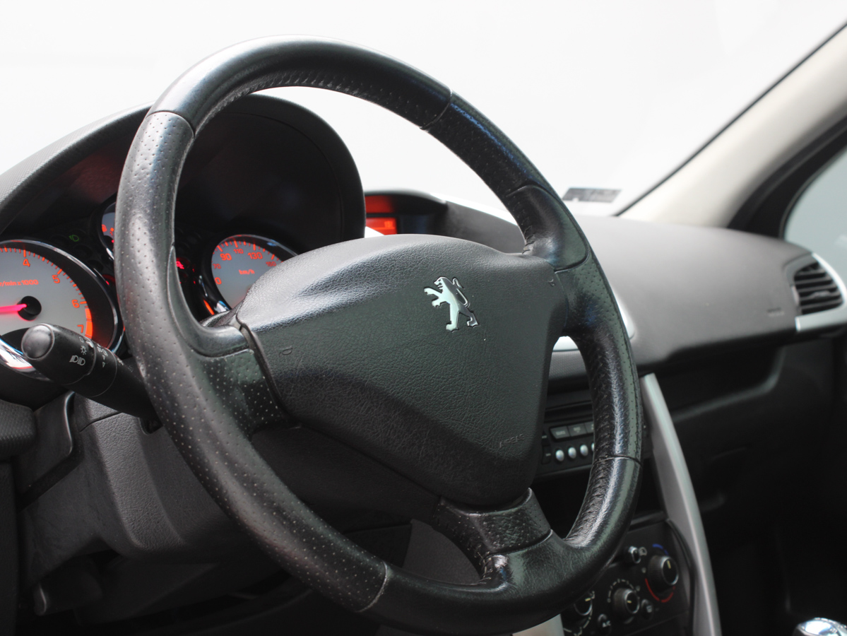 PEUGEOT 207 ACTIVE 2011