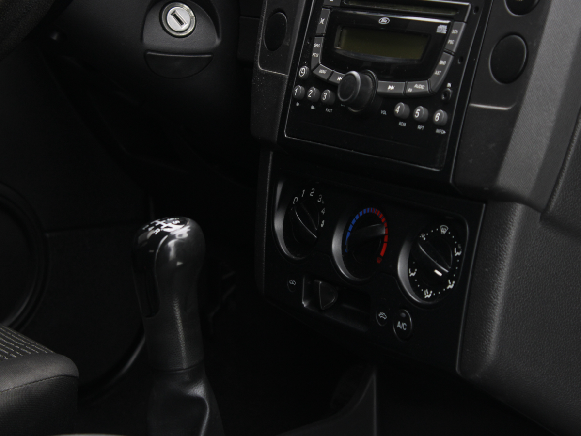 FORD ECOSPORT 2011