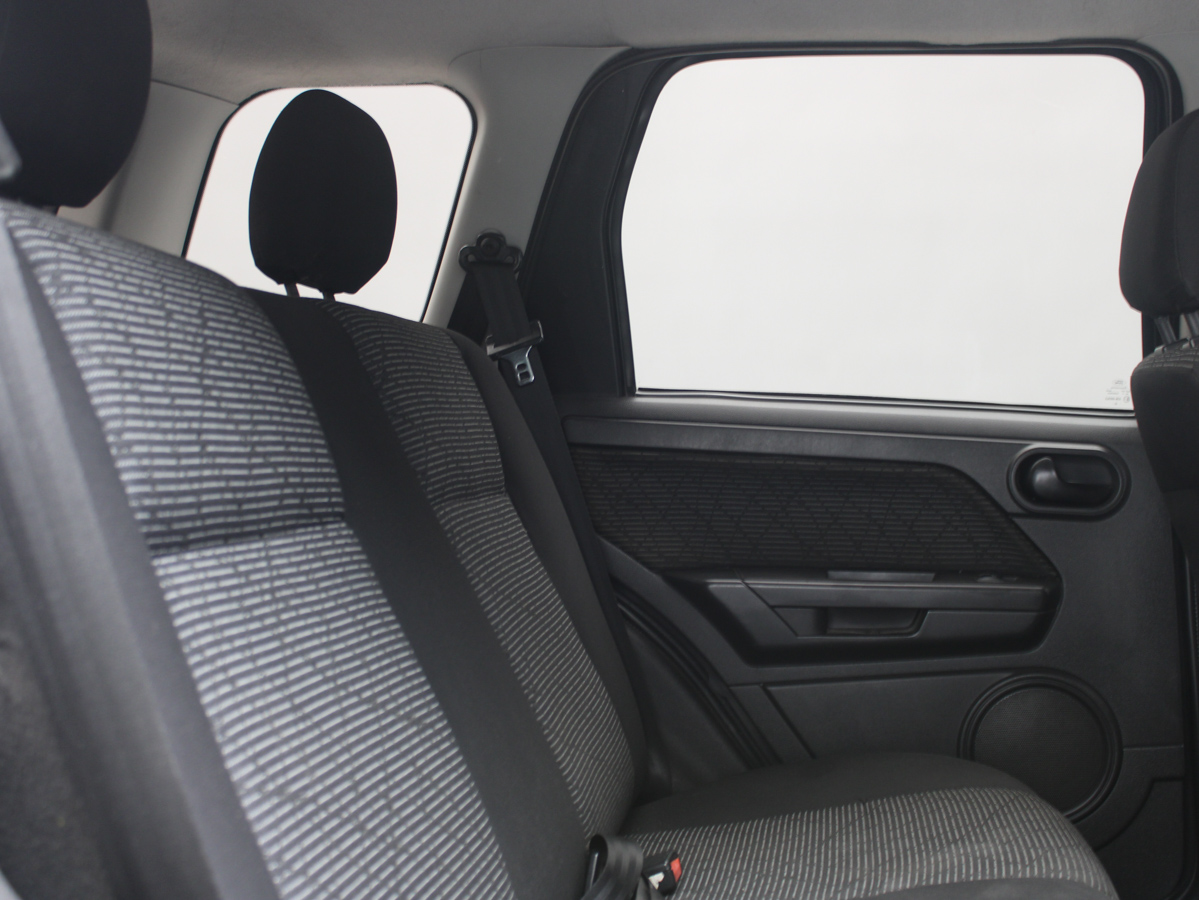 FORD ECOSPORT 2011