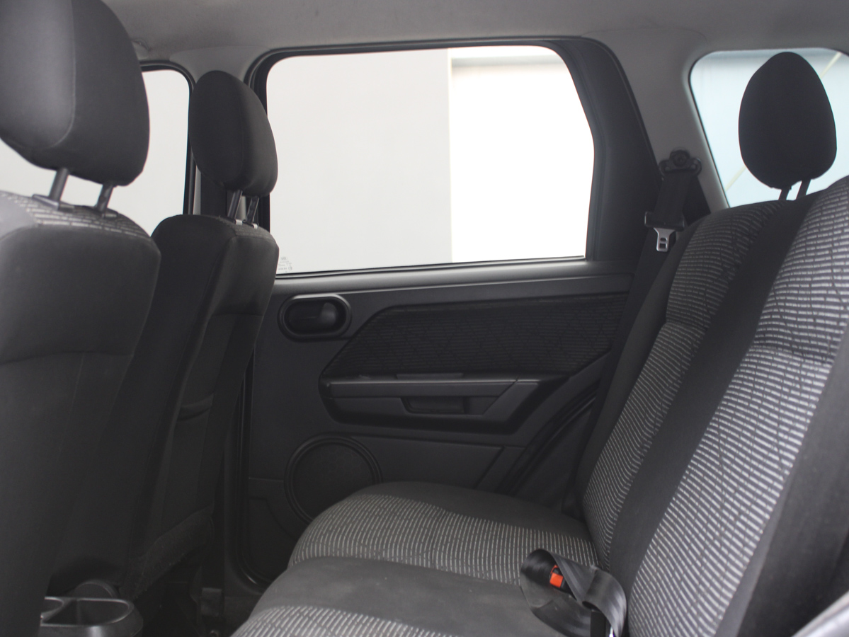 FORD ECOSPORT 2011