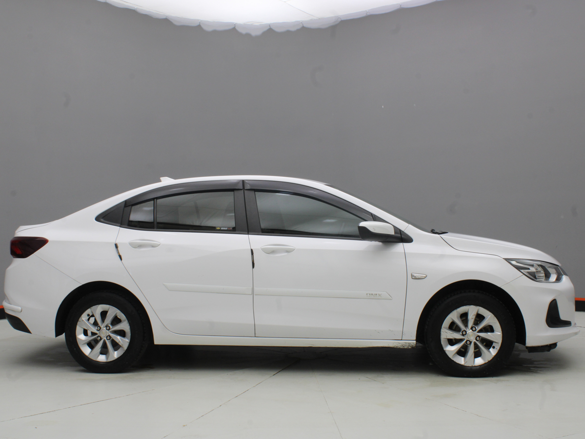 CHEVROLET ONIX PLUS LT 2021