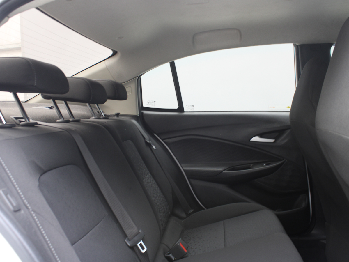 CHEVROLET ONIX PLUS LT 2021