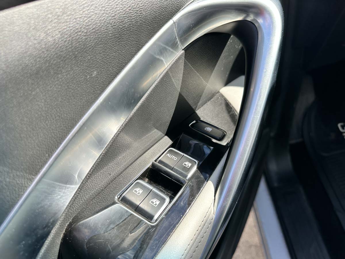 CHEVROLET CAPTIVA PREMIER 1.5T CVT AT 2023
