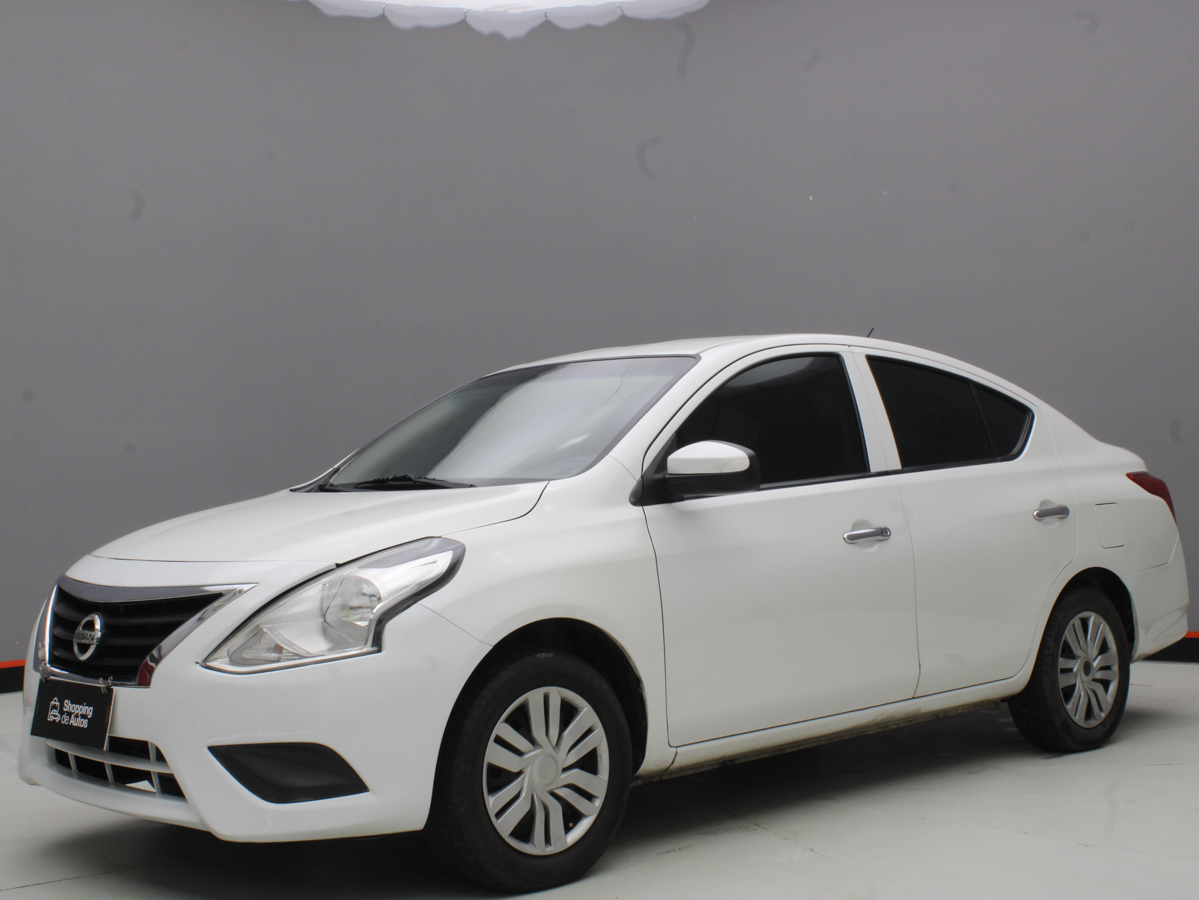 NISSAN VERSA AT 2018