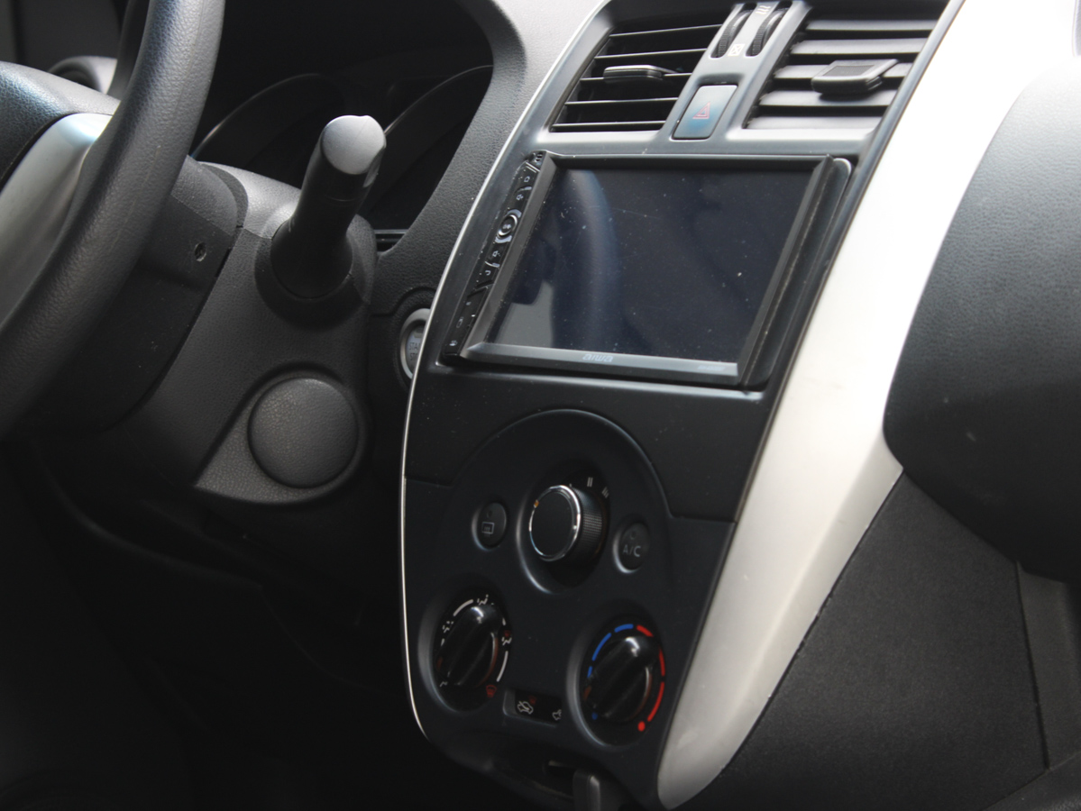 NISSAN VERSA AT 2018