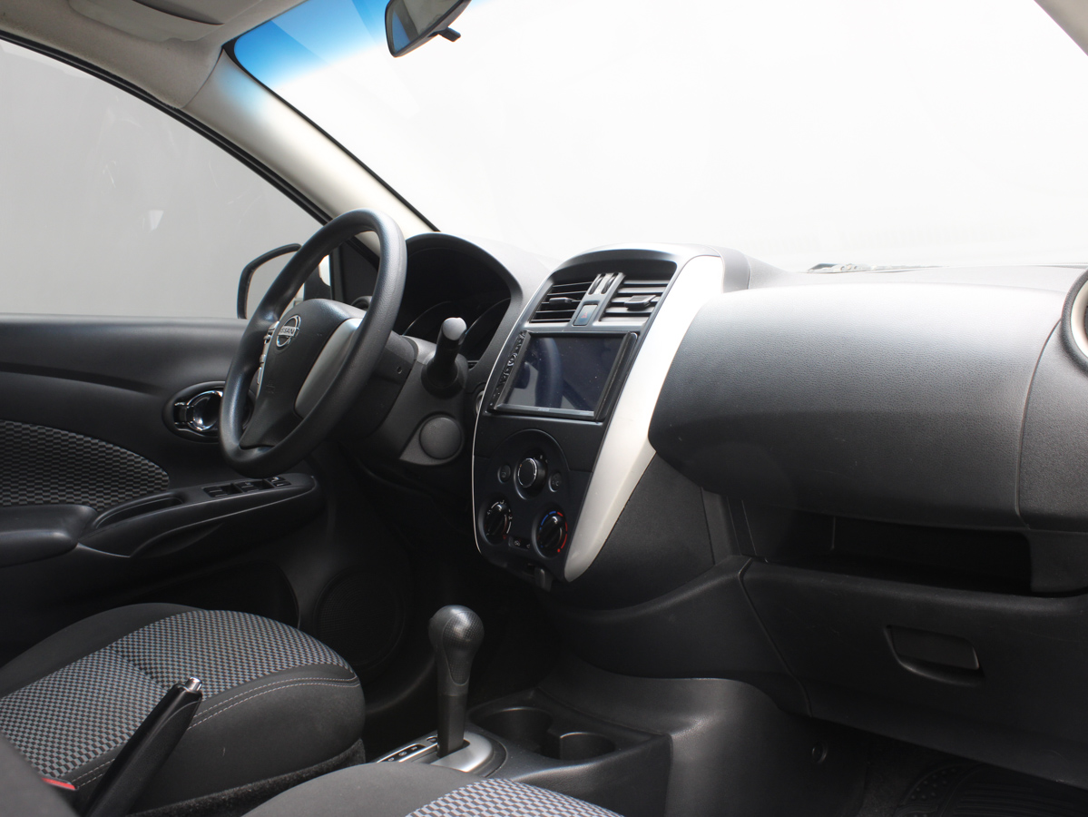 NISSAN VERSA AT 2018