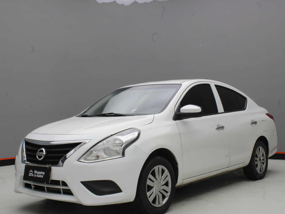 NISSAN VERSA AT 2018