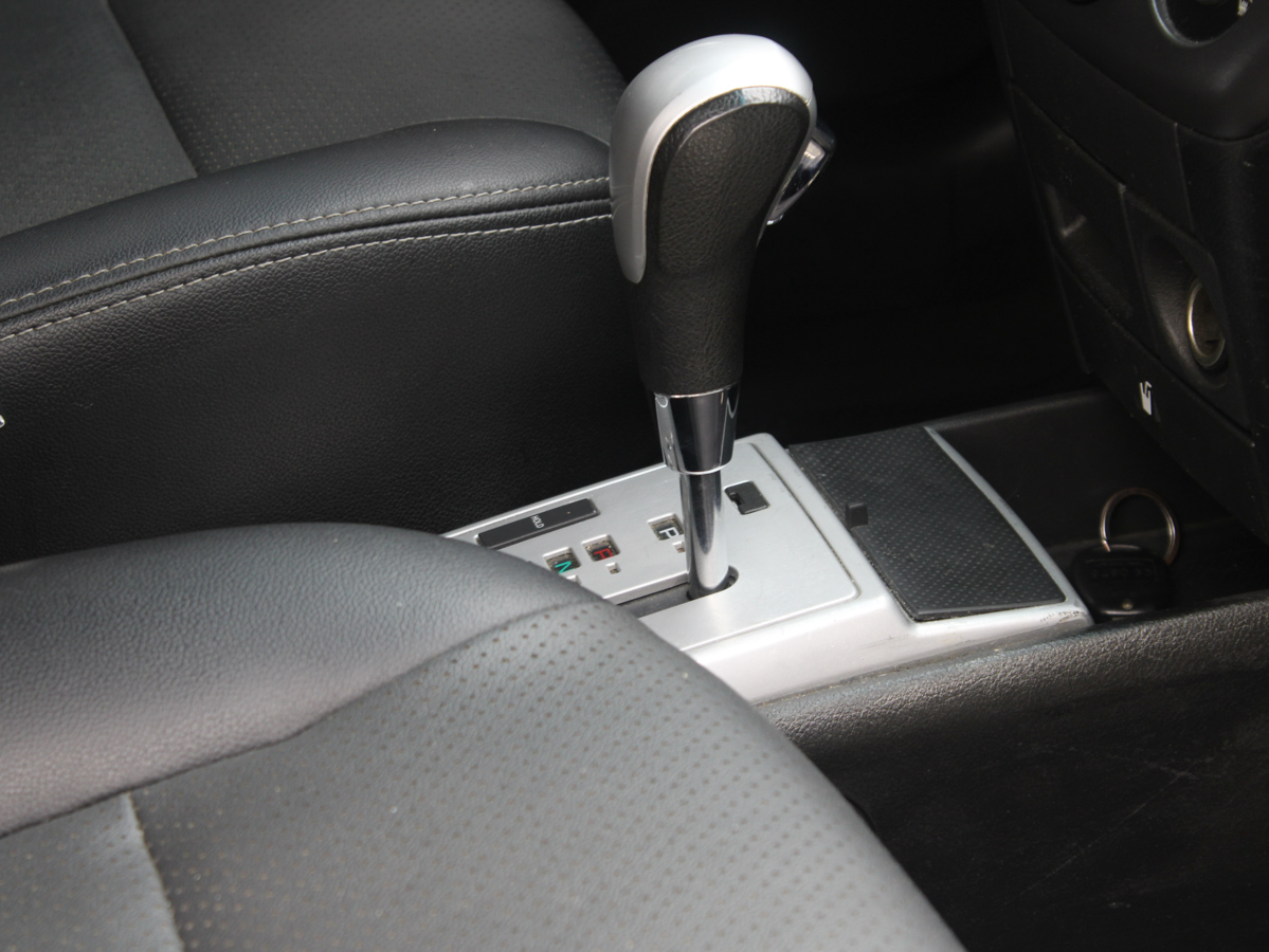 CHEVROLET AVEO AT 2011