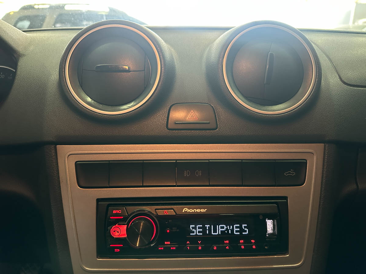 VOLKSWAGEN SAVEIRO GP 1.6 FULL 2014