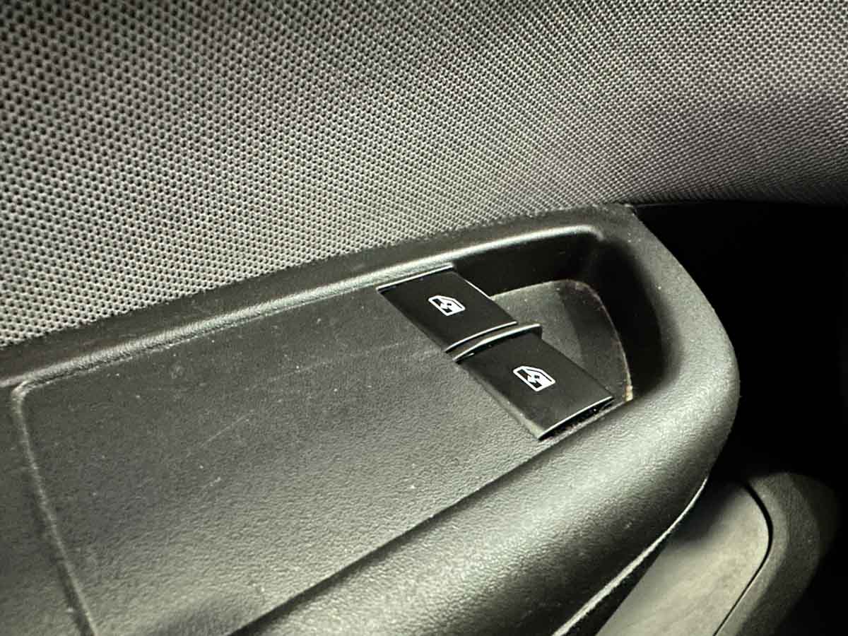 CHEVROLET ONIX JOY 1.0 FULL 2019