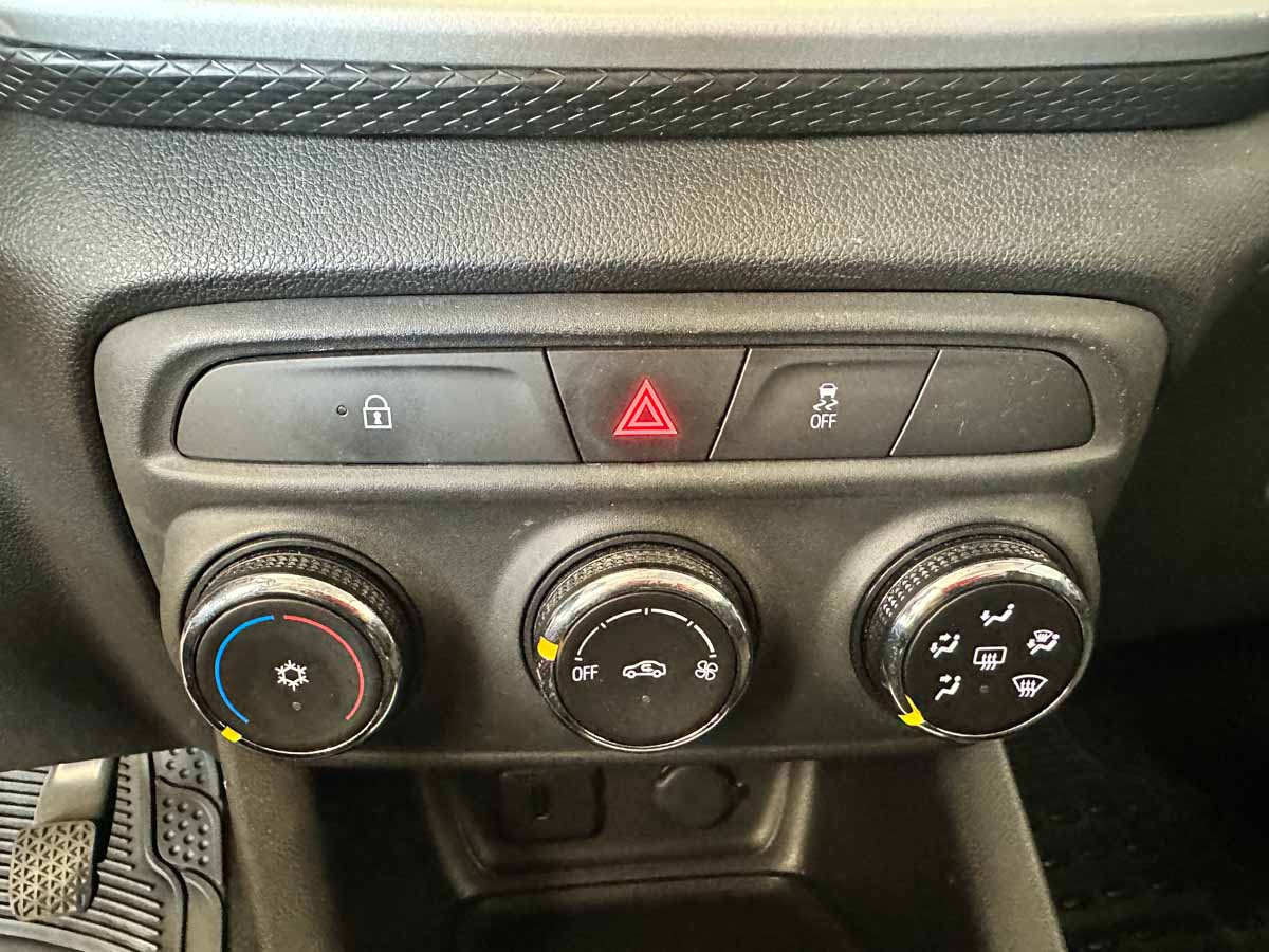 CHEVROLET TRACKER 1.2TURBO LS MT 2024