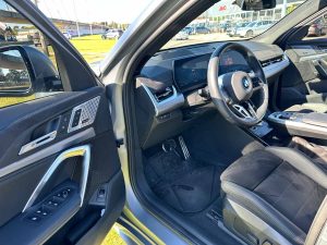 BMW iX2 XDrive 30 M SPORT AT 100 ELECTRICO 2025