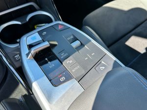 BMW iX2 XDrive 30 M SPORT AT 100 ELECTRICO 2025
