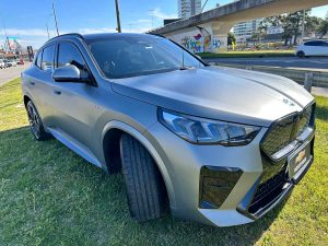 BMW iX2 XDrive 30 M SPORT AT 100 ELECTRICO 2025
