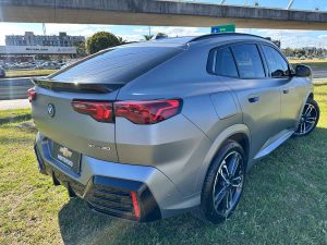BMW iX2 XDrive 30 M SPORT AT 100 ELECTRICO 2025
